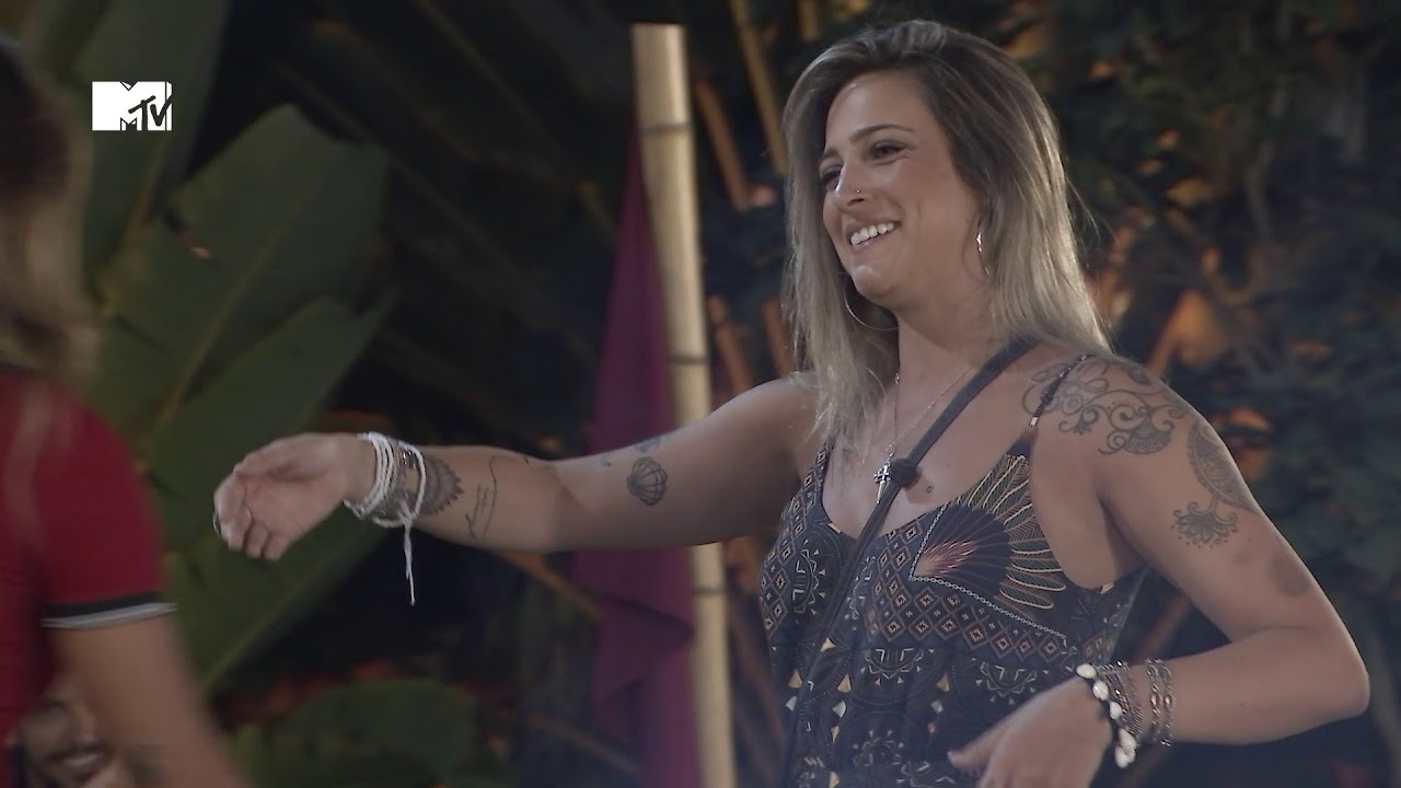 De F&eacute;rias com o Ex Brasil: Any pede desculpas para Tati; 