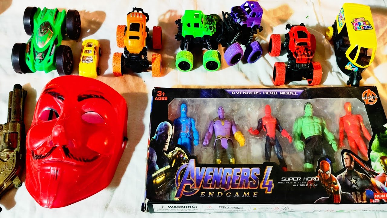 Wait for beautiful Magic 🚗🎄🪄 #toys #avengers #christmastree #viral #like #children #magic #beutiful
