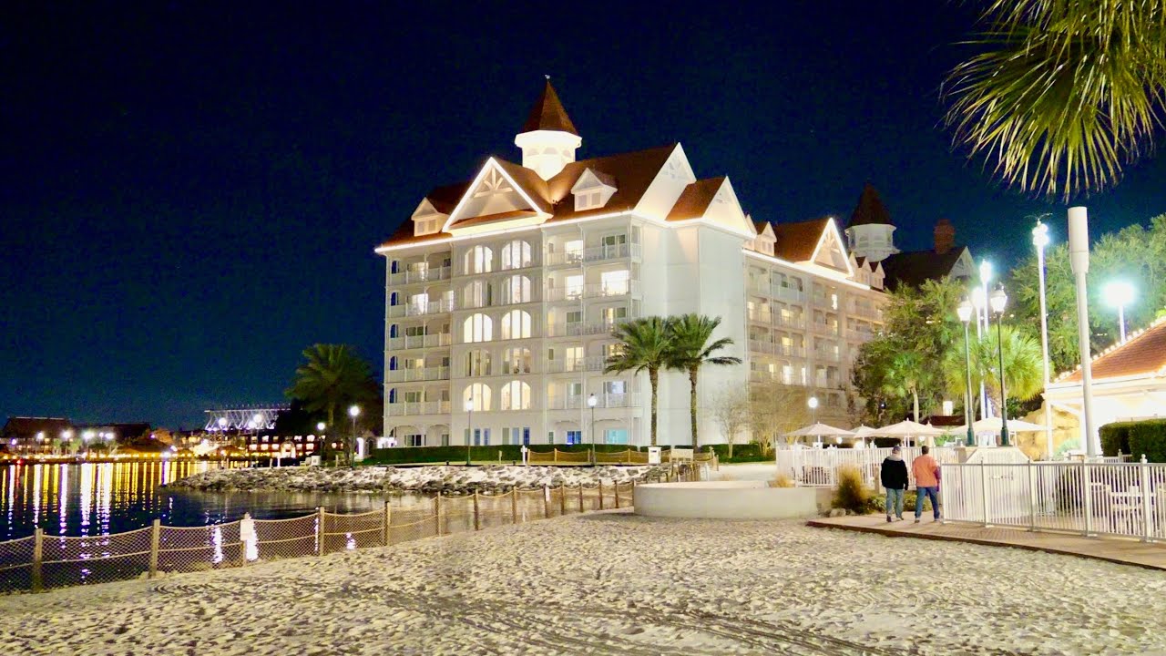 Disney's Grand Floridian Resort 2026 Walkthrough at Night in 4K | Walt Disney World Florida 2026