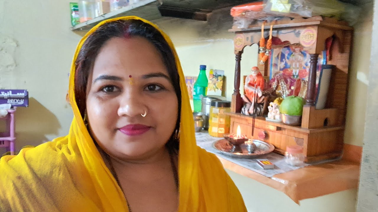 ग्रहण की रियल लाइफ आज के किचन में ही निकल गया पूरा दिन 🌺मूली के पराठे😋 और घर का राशन लाने में!!