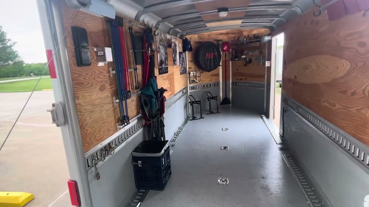Portable man cave / dirt bike trailer walkthrough #losburnouts