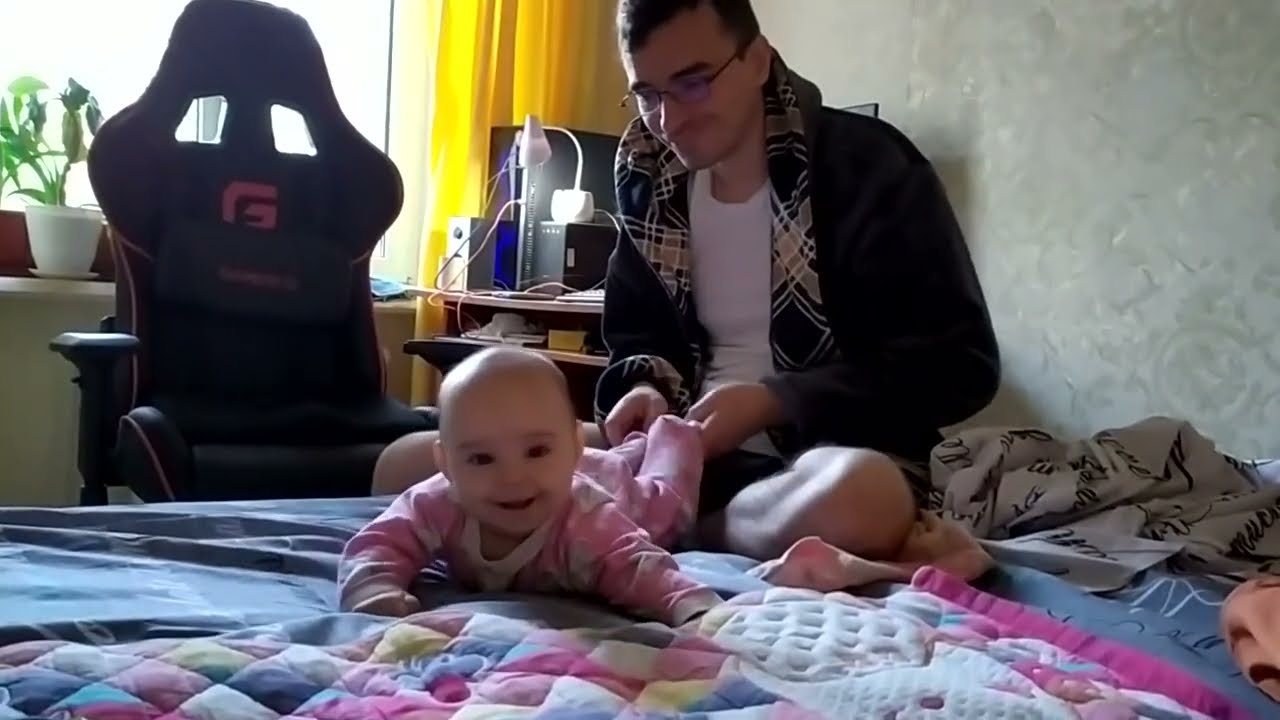 П'ять місяців Еріка 2021 рік осінь