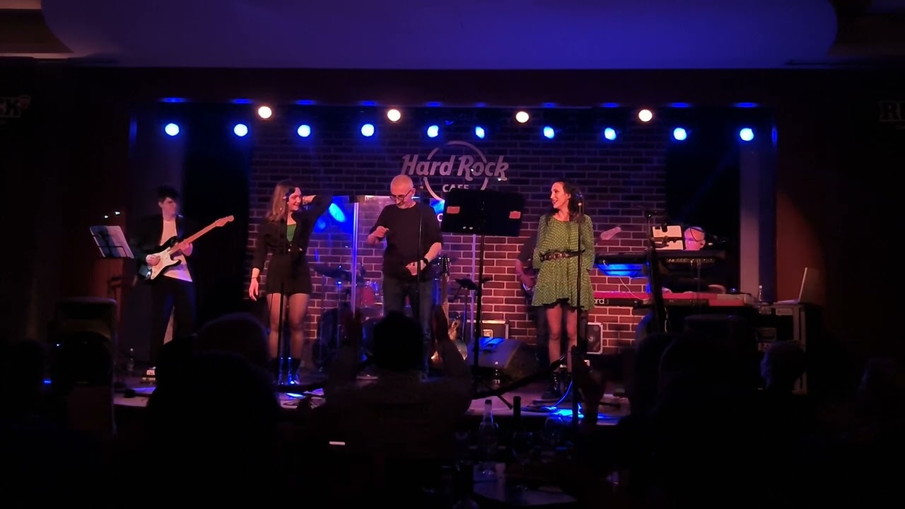 Formatia Taxi  . la Hard Rock Cafe Bucuresti 21/04/2022