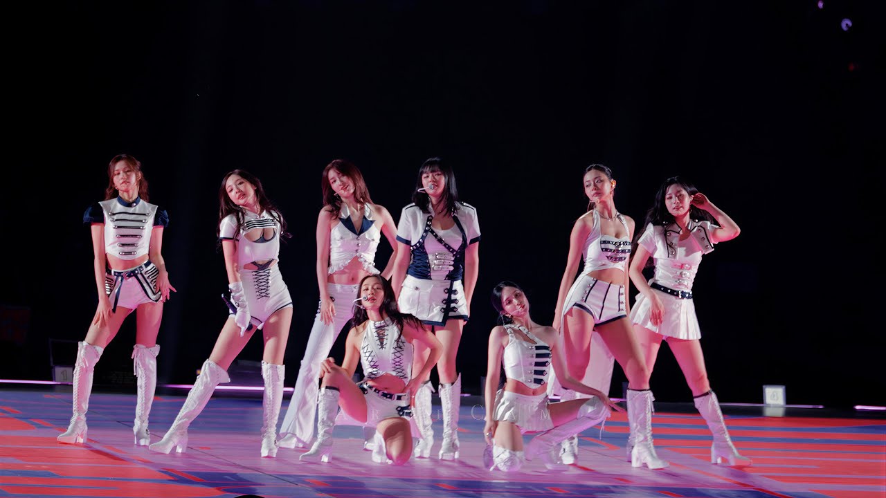 251206 트와이스 직캠 'Strategy' @ TWICE ＜THIS IS FOR＞ WORLD TOUR IN HONG KONG