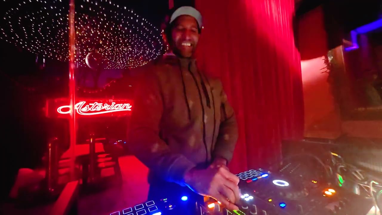OPEN DECKS COLLECTIVE: (DJ IOnize) BASS HOUSE, HARDSTYLE, EDM, ELECTRONIC, TRANCE, UP-TEMPO.