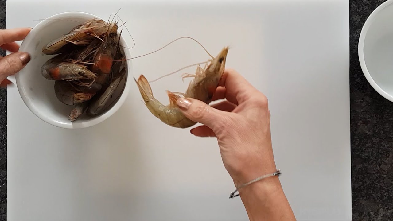 How to devein prawns