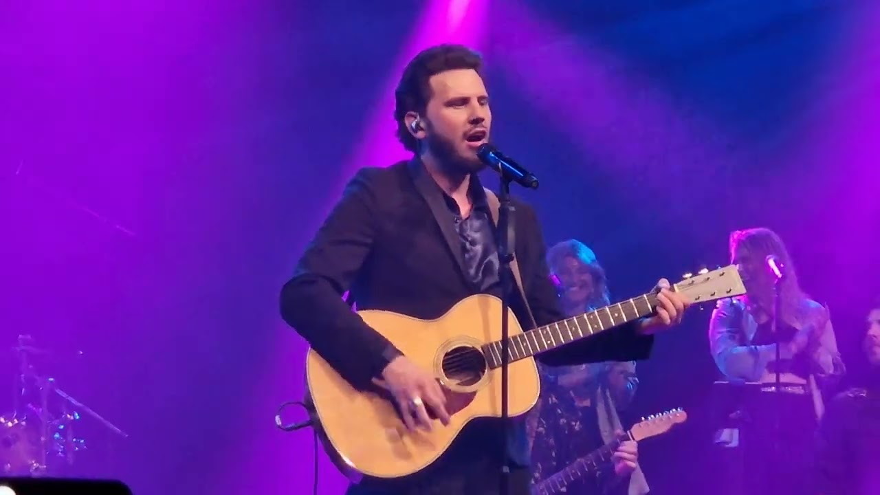Bouke & the Elvis Matters Band  - Little Sister/ Get Back ( World Forum Theater  Den Haag 15-06-23)