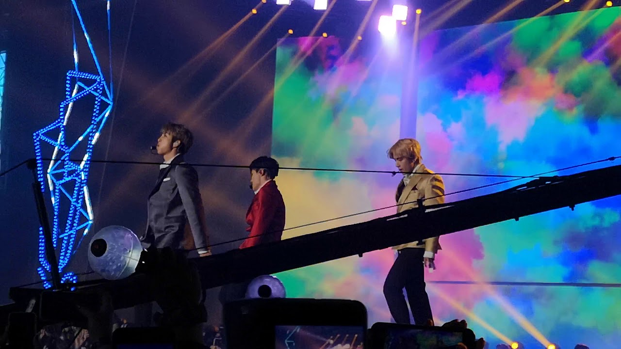 BTS Idol at AAA 2018