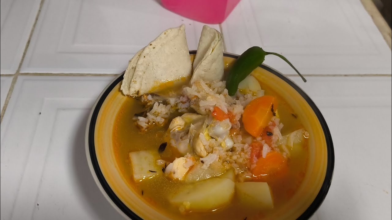 POLLO EN PUCHERO RECETA DE LA GASTRONOMÍA COMITECA. HERENCIA DE MI SUEGRA. #videovial #recetas.