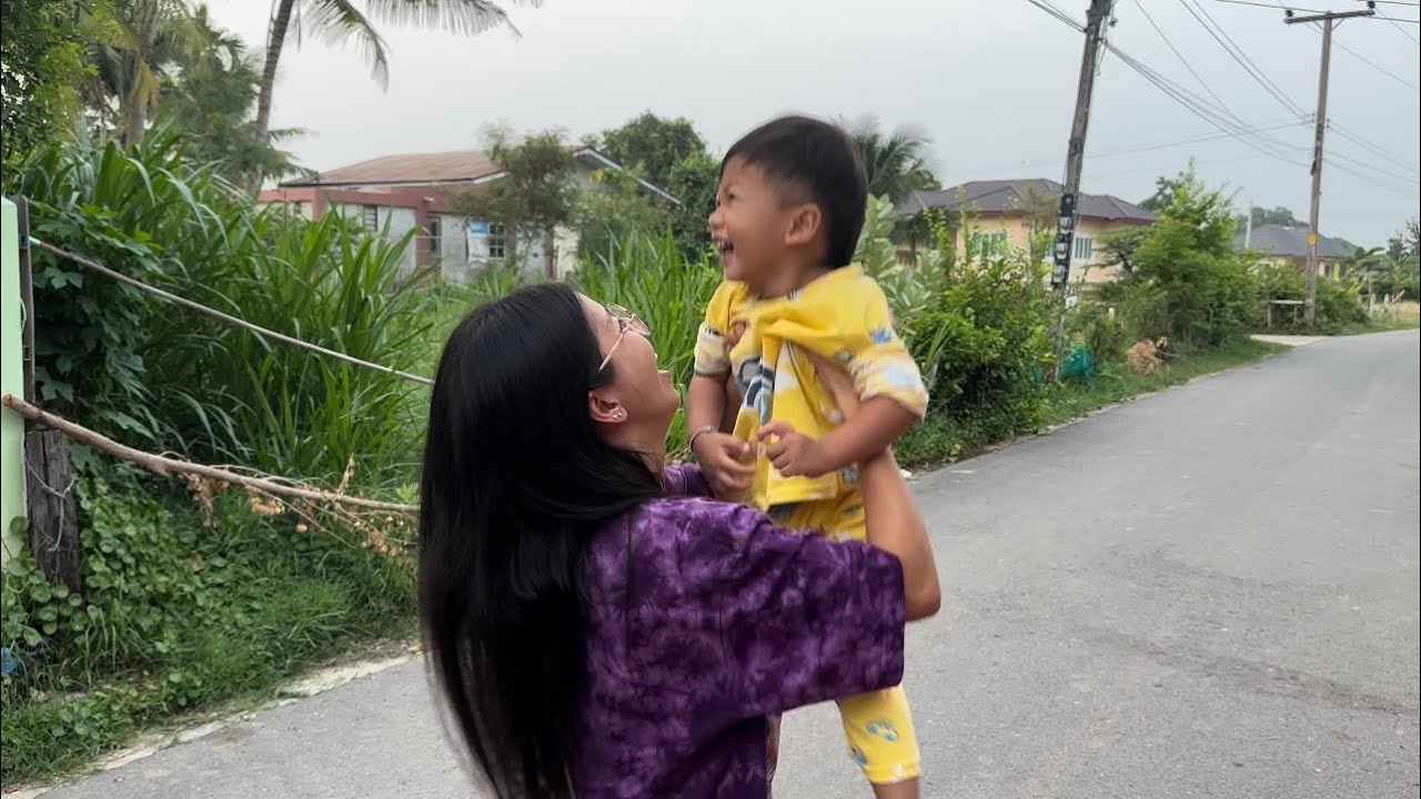 Surprise my two sons.  Buy things for mom  And with the most delicious mother's cooking👩‍👦‍👦EP.2