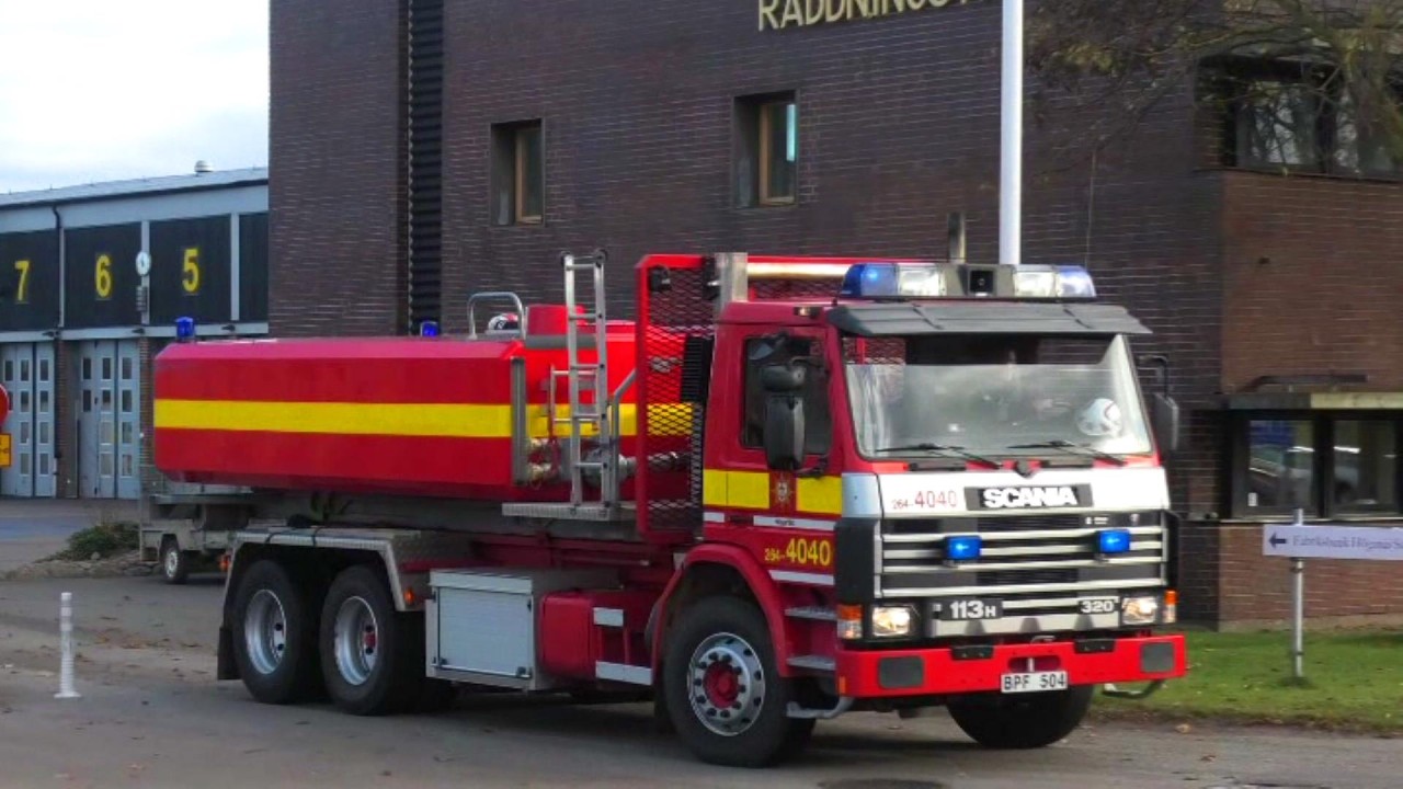 NEW CLIPS fire & rescue combivideo brandbil og ambulance i udrykning feuerwehr einsatzfahrt 緊急走行 消防車