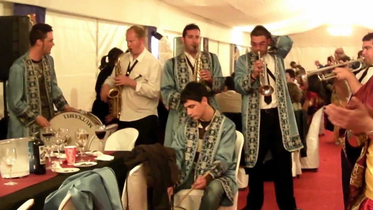 Sopar entrà sense censura berberiscos.