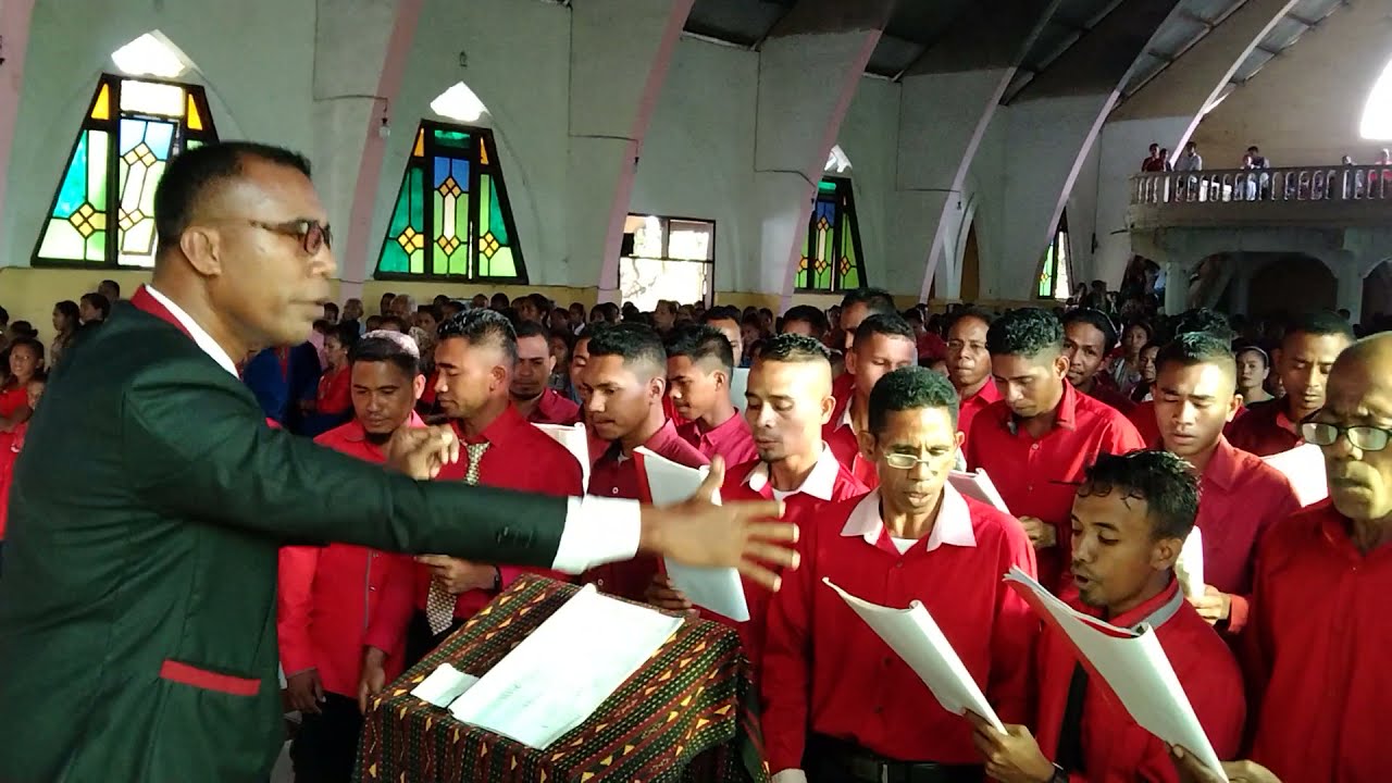 Koor Terbaik Lagu Pembukaan Hari Raya Kenaikan Oleh Paduan Suara Kanaan Palue