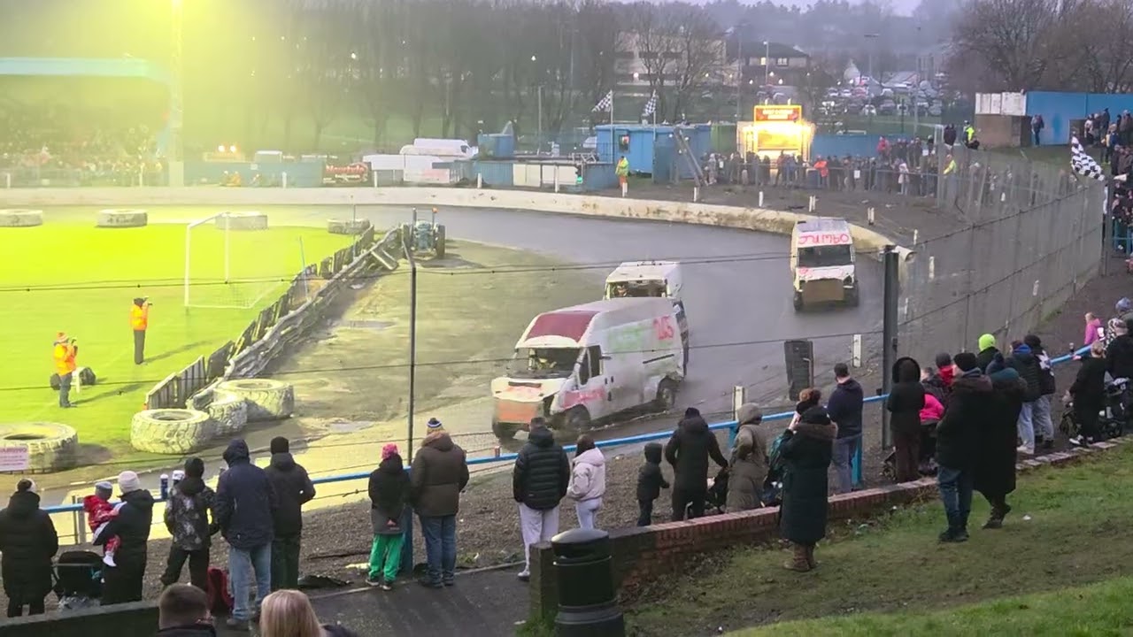 Cowdenbeath van bangers heat 2