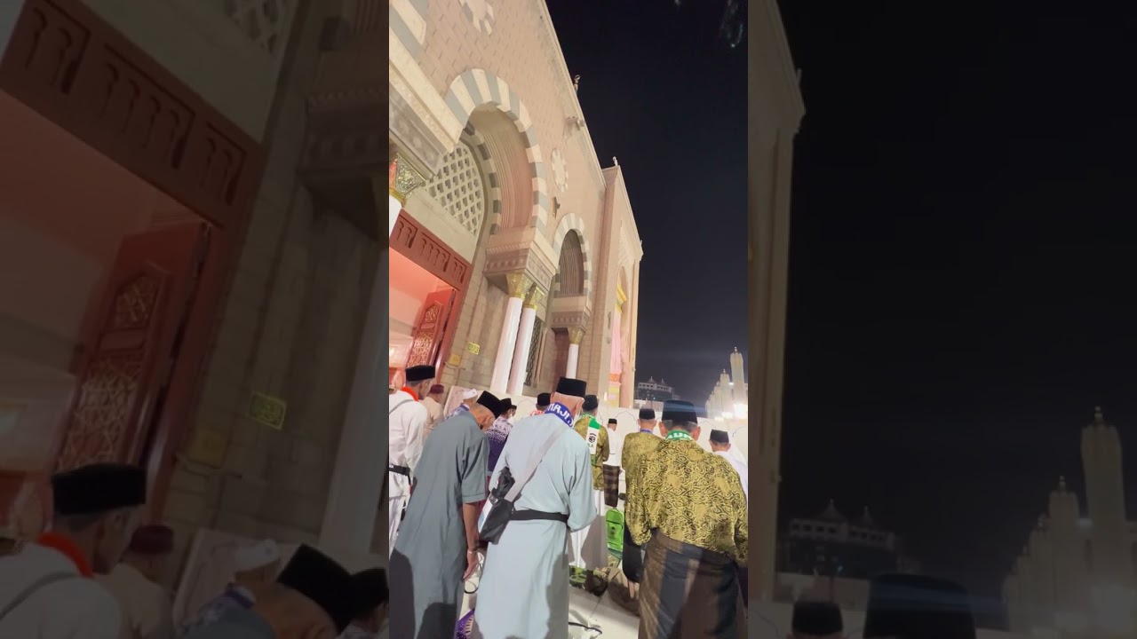 فجر الجمعة ٨-١١-١٤٤٦هـ تلاوة من سورتي السجدة والإنسان ش.أحمد بن علي الحذيفي
