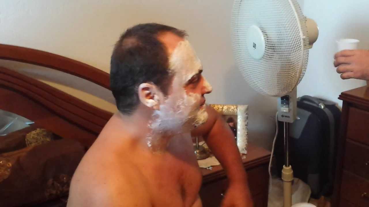 to ksurisma tou gamprou