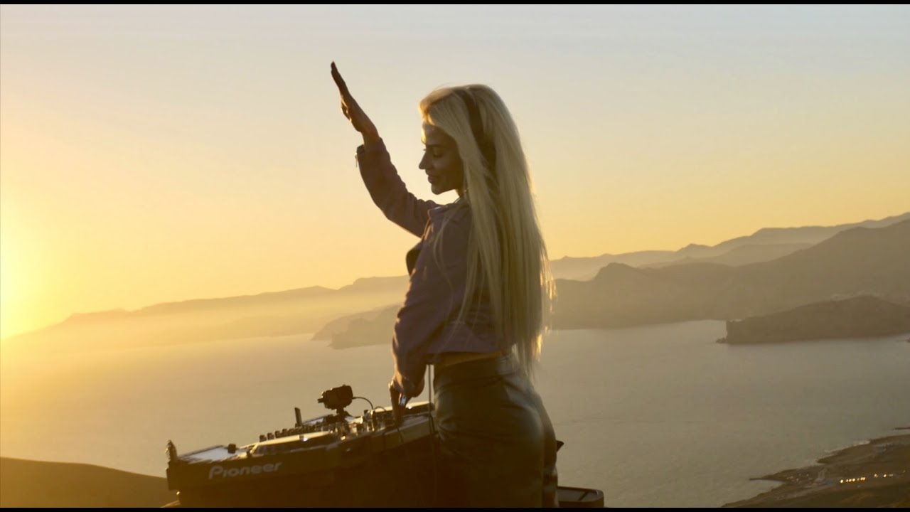 Gretta DJ - Sunset Live Mix At Meganom Cape Crimea | Techno, Progressive House, Melodic Progressive