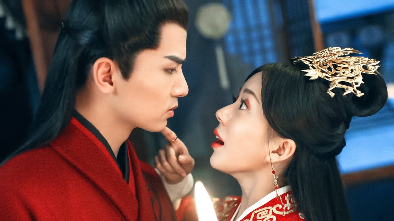 【01】Она бросилась в объятия своего дьявольского мужа вместо того, чтобы сбежать😳