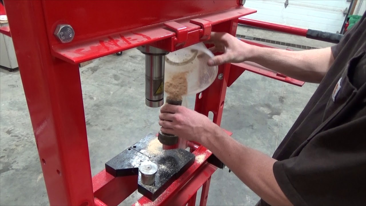 20 Ton King Canada Press, Must Have Tool