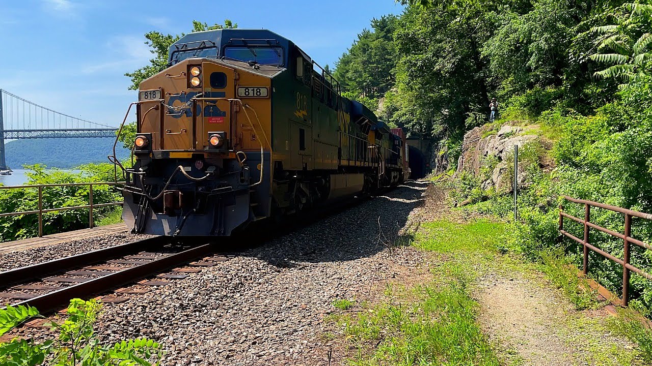 CSX Trains in the Lower Hudson Valley