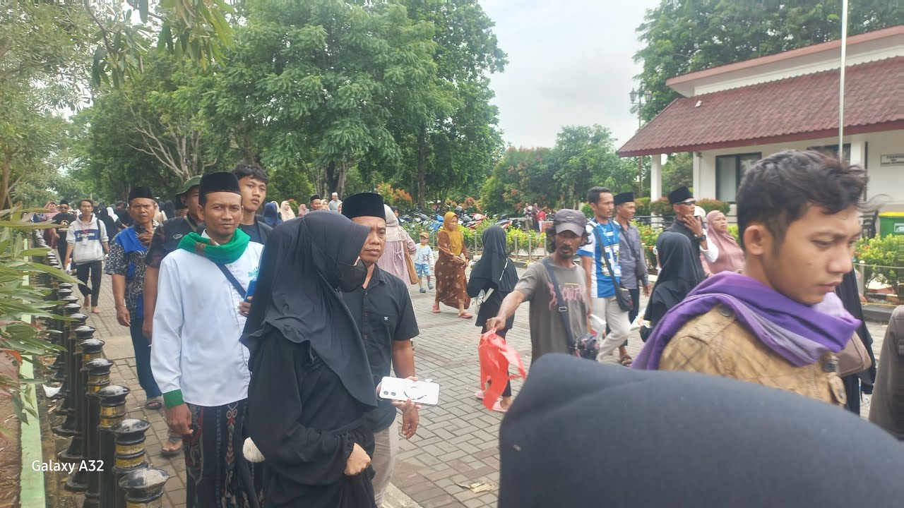 PERJALANAN MASIH PANJANG,GUS BOGENG RUNG KETEMU GOLEK KITAB 