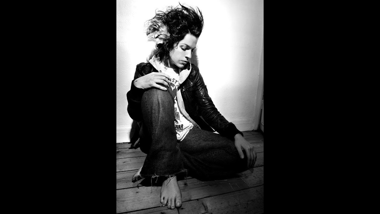 Tulip (Undressed) - Jesca Hoop featuring Erika Wennerstrom of Heartless Bastards