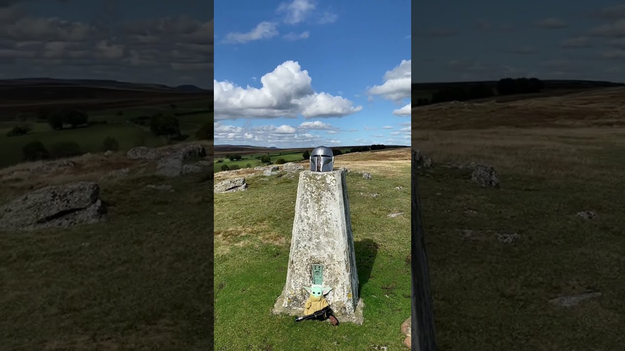 Star Walks R2-D2 special 🏔️🏴󠁧󠁢󠁷󠁬󠁳󠁿 #54 Mynydd Garn Wen #wales #pontypool #trigpoint #ordnancesurvey 