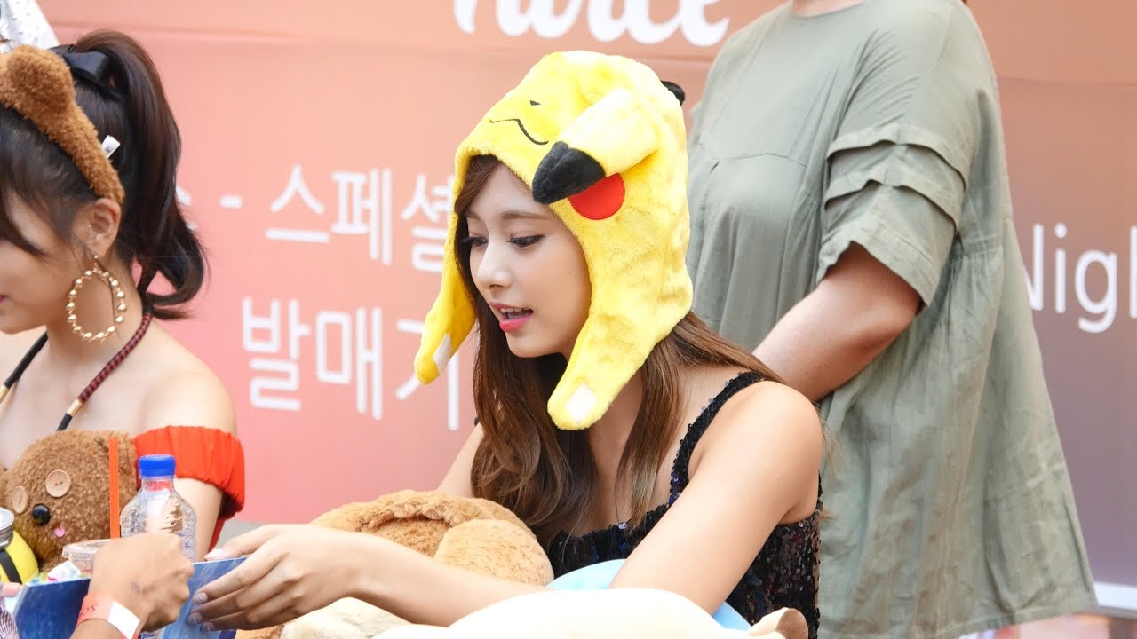 180722 스타필드 하남 트와이스 팬사인회 쯔위 피카츄 4K 직캠 by ace