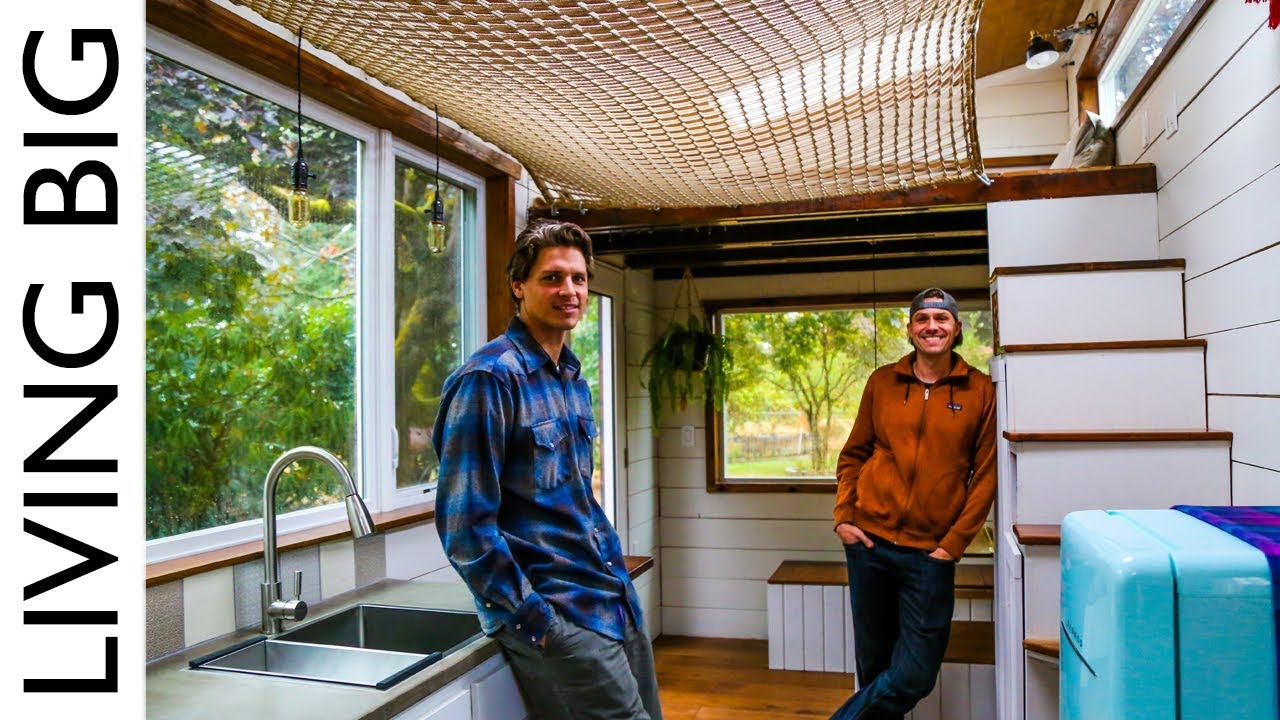 DIY Tiny House With Amazing Loft Hammock