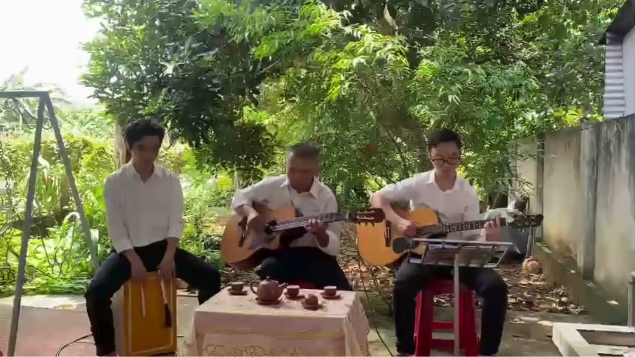 Vết thù trên lưng ngựa hoan- Sáng tác: Ngọc Chánh – Phạm Duy - Thể hiện: Gia đình Giuse Nguyễn Minh