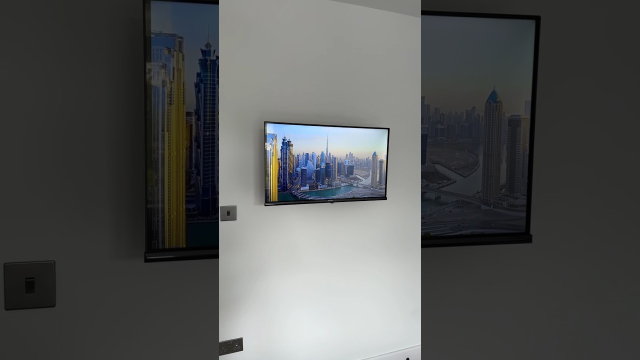 Hisense introduce the cheapest 32&rdquo; INCH Smart TV 😵 #hisense #hisensetv #32inch #smarttv