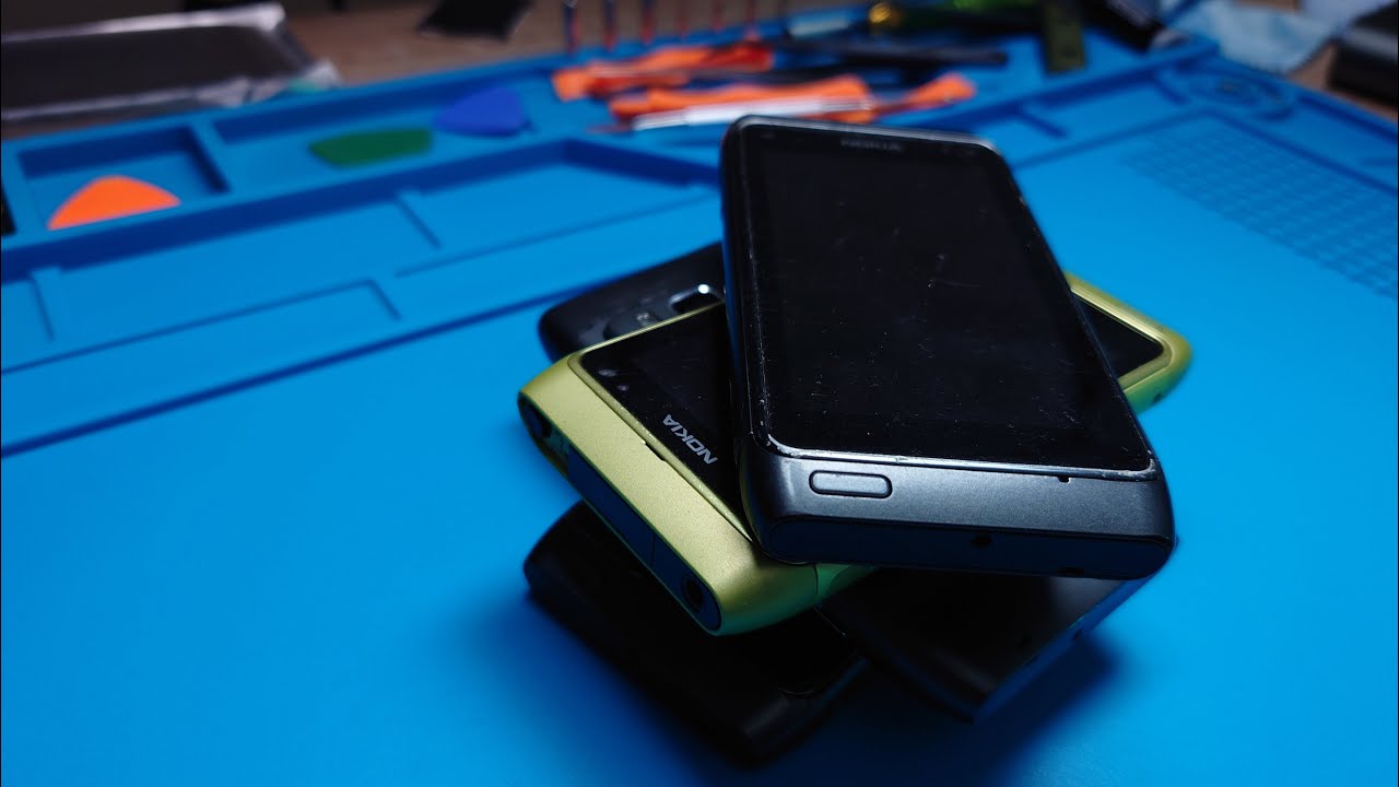 Refurbishing some Nokia N8 part 1