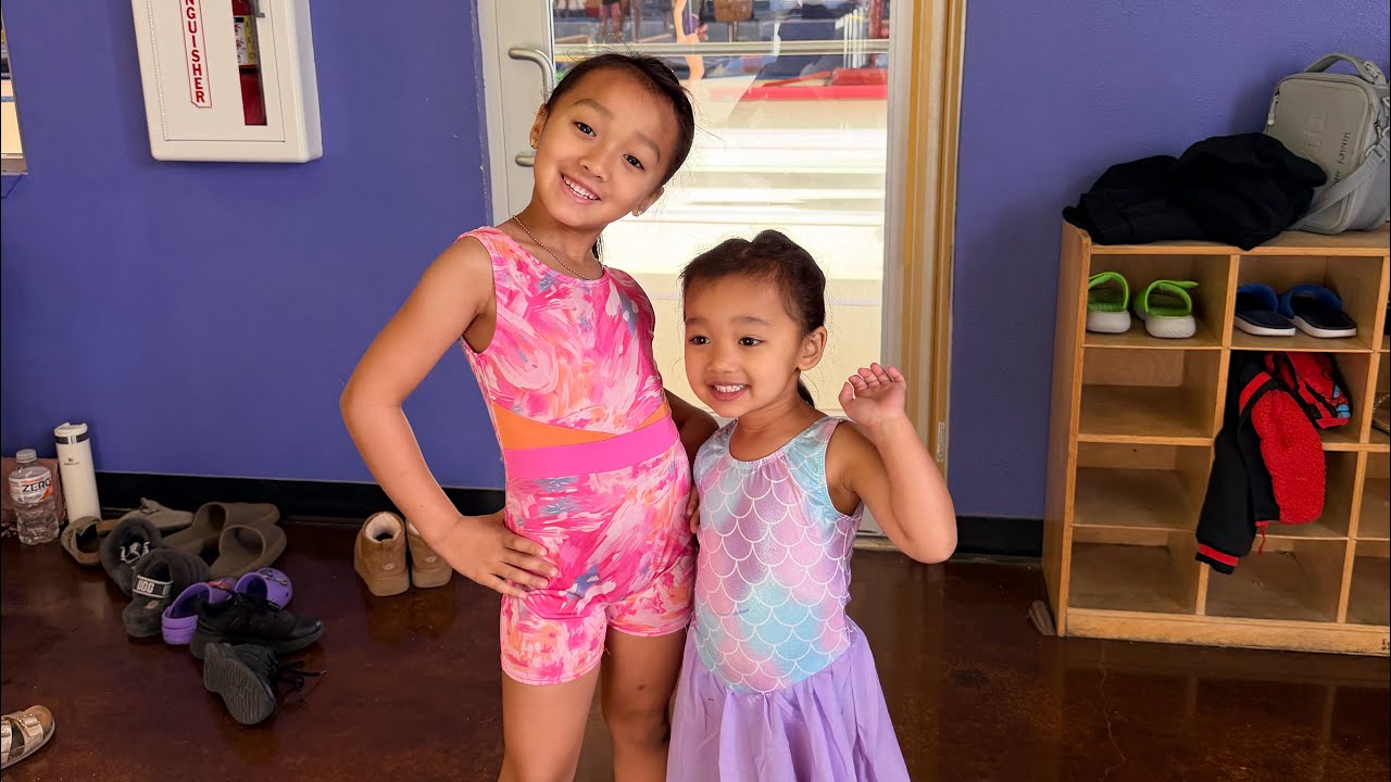 Ava n Zoe gymnastics class - Zoe’s  first day