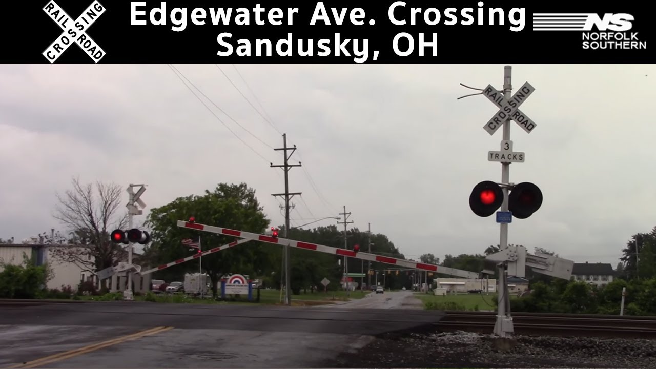 Edgewater Ave. Grade Crossing (Sandusky, OH) 8/4/17