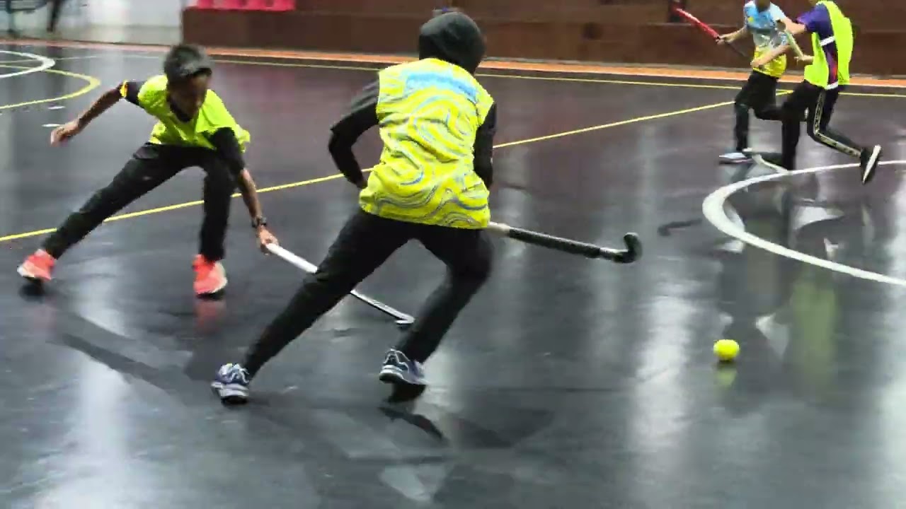 Lavender Fun Stick: Game 2: Team D (Along Zara S) [1] vs Team E (Aqil) [3]