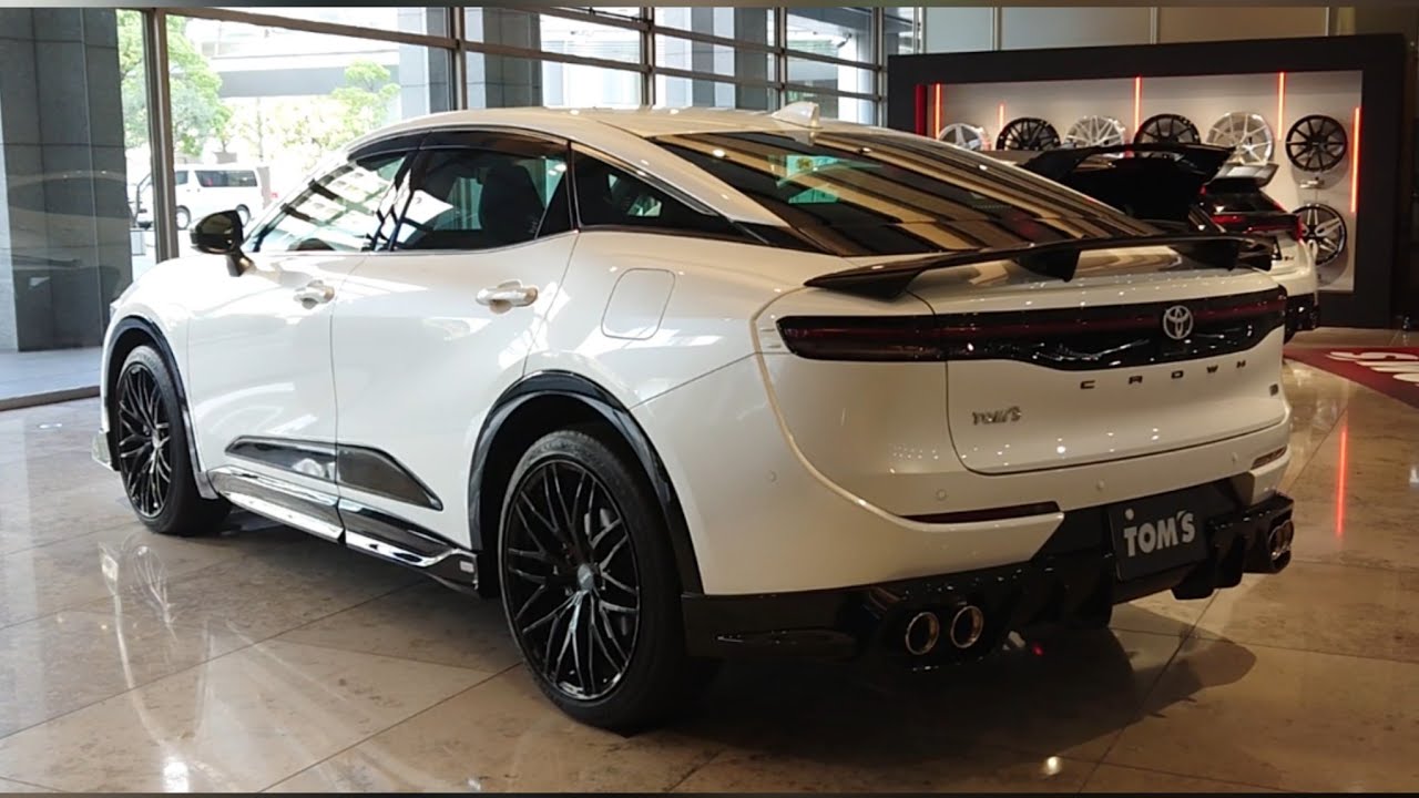 TOYOTA TOM'S CROWN CROSSOVER 【TOM'S PACKAGE 】TOM'S TOKYO SHOWROOM