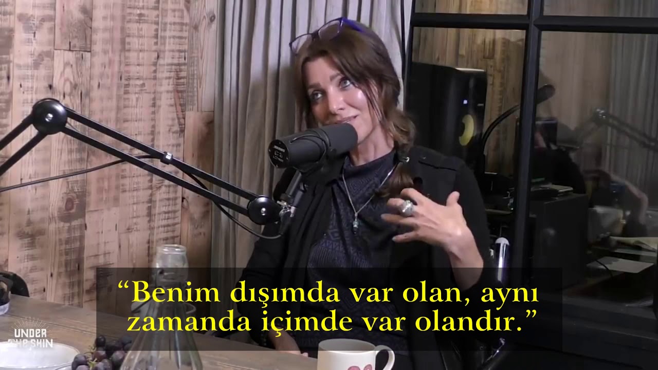 Elif Şafak - Russell Brand Söyleşisi (Türkçe Altyazılı)
