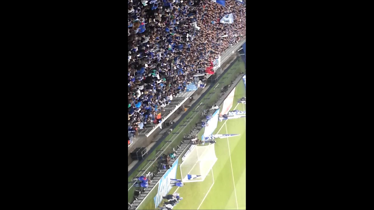 Schalke 04 2:0 SC Freiburg - Papadopoulos in der Nordkurve - 15.12.2013