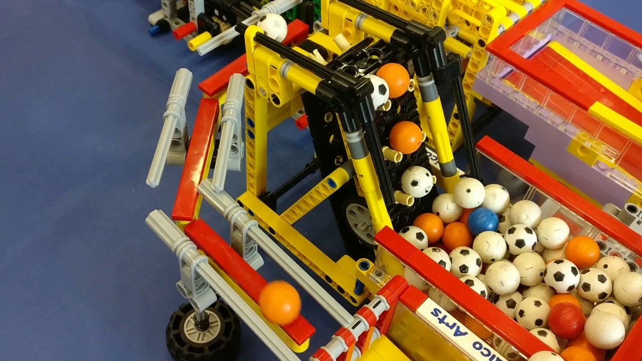 LEGO Great Ball Contraption circuit Fana'Briques 2017
