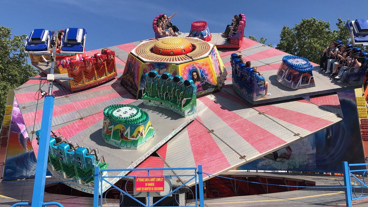 Manège Shake Off à la fête foraine de Douai 2023