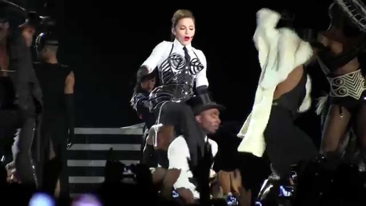 Мадонна в Киеве - Vogue (HD) / Madonna live in Kiev MDNA Tour 2012