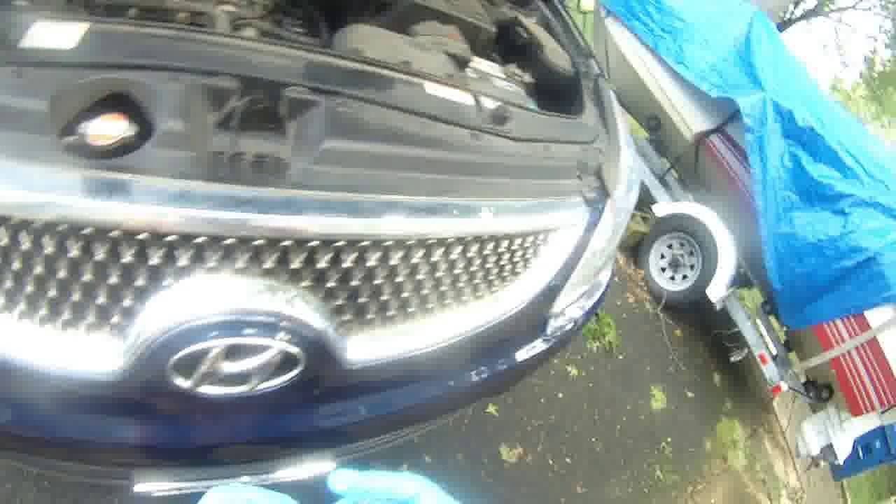 How to replace hyundai veracruz side maker light bulbs?