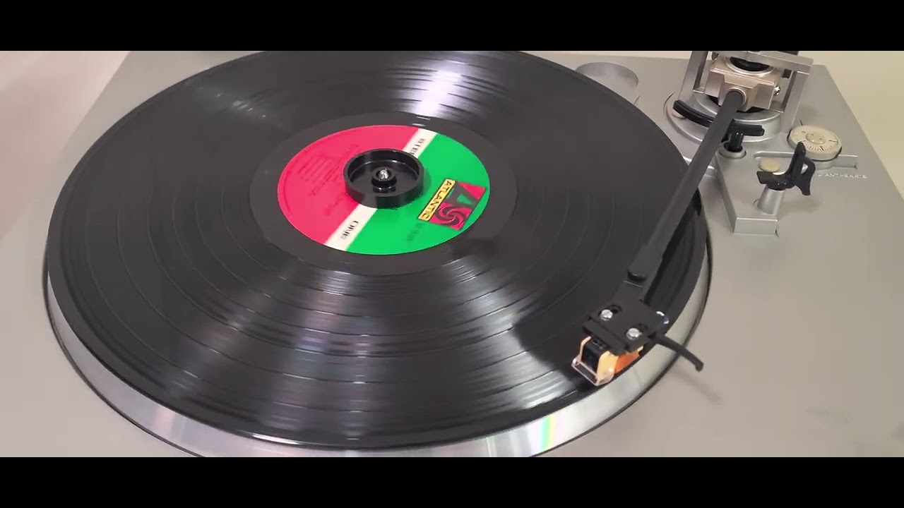 Hitachi D.D Automatic Turntable HT-60S