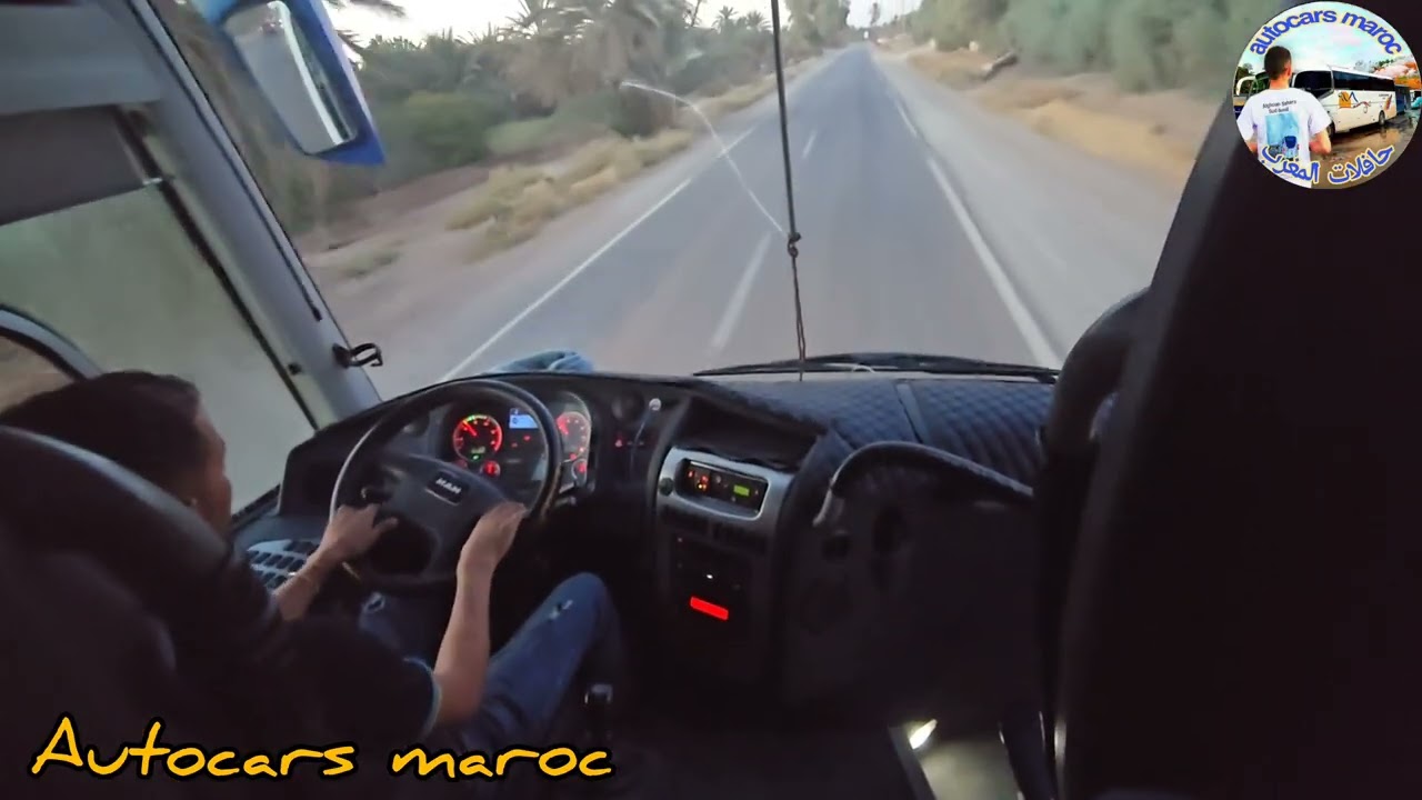 طريق الصحراء كلها منعرجات و النخيل🌴 الرابطة بين الريصاني و ارفود نغمات اطلسية 