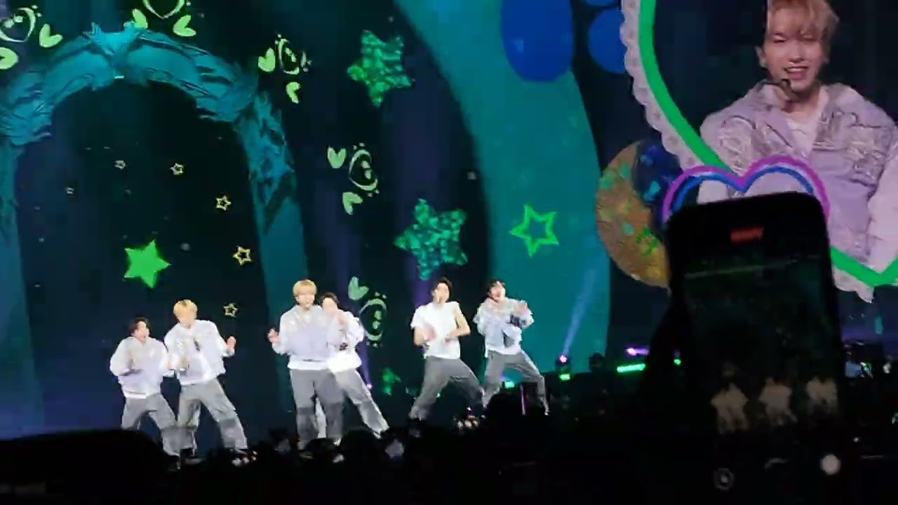 NCT Wish의 홍콩 첫 투어 콘서트 둘째 날의 silly dance 라이브 영상#nctwish 