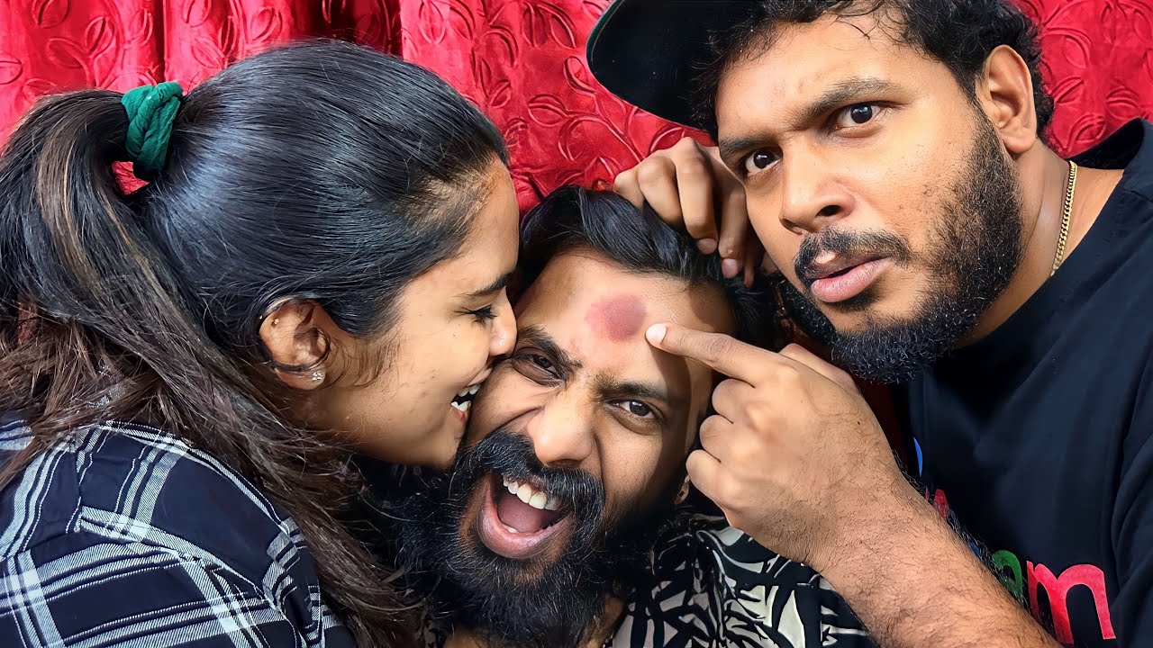 നെറ്റിയിൽ Hickey💋കൈയോടെ പൊക്കി🤤