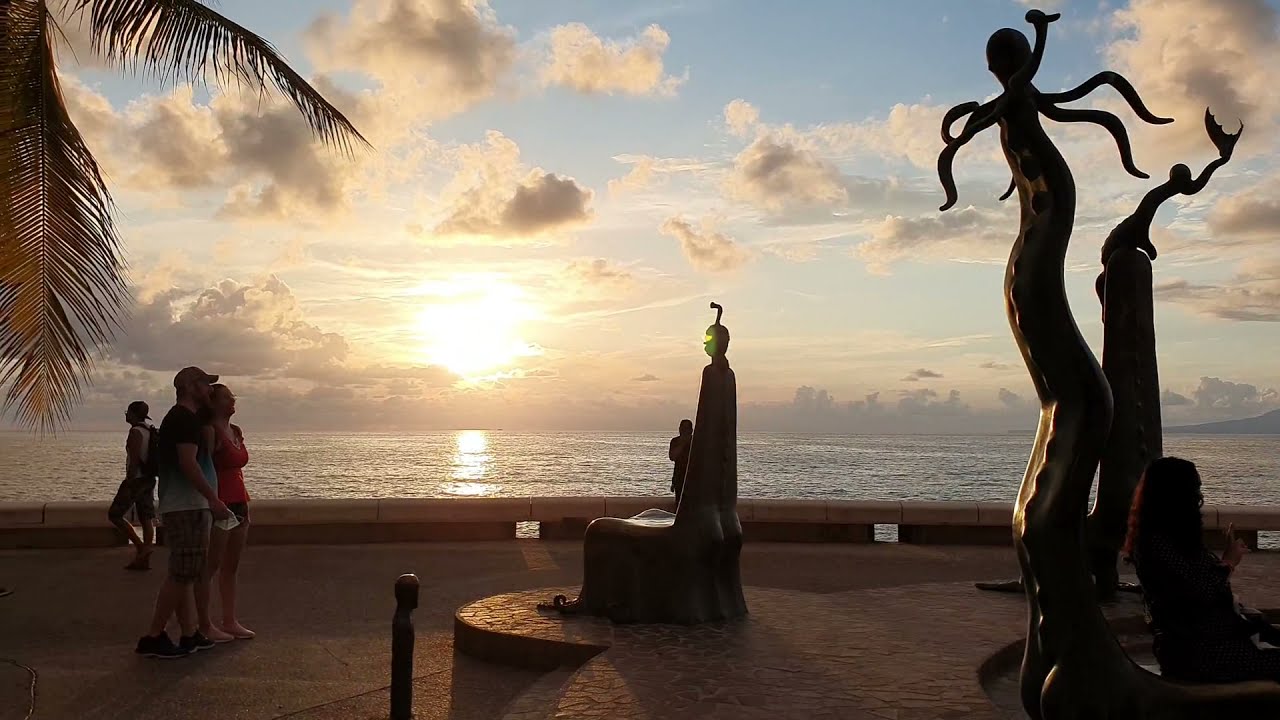 Walking Tour Puerto Vallarta, MX | Malecon Bayside After a Hurricane