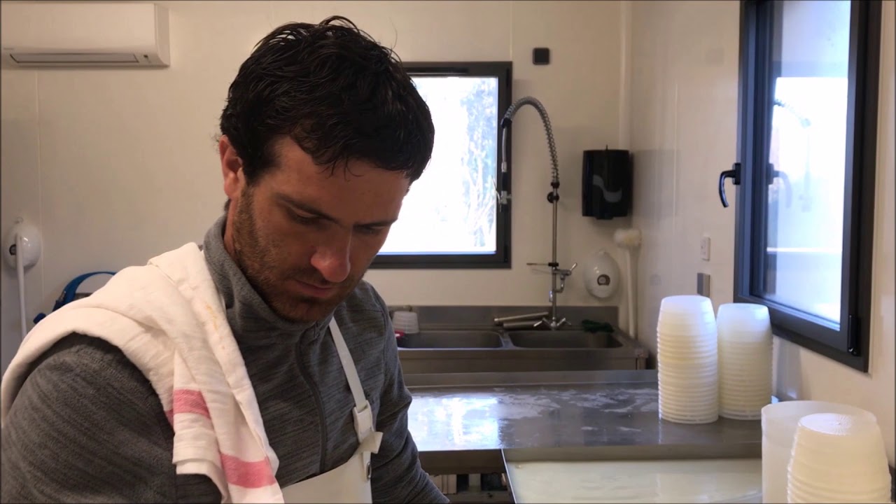 È campà quì in Tavera 5/5 : Dumè & Antoine Savelli, éleveurs caprins