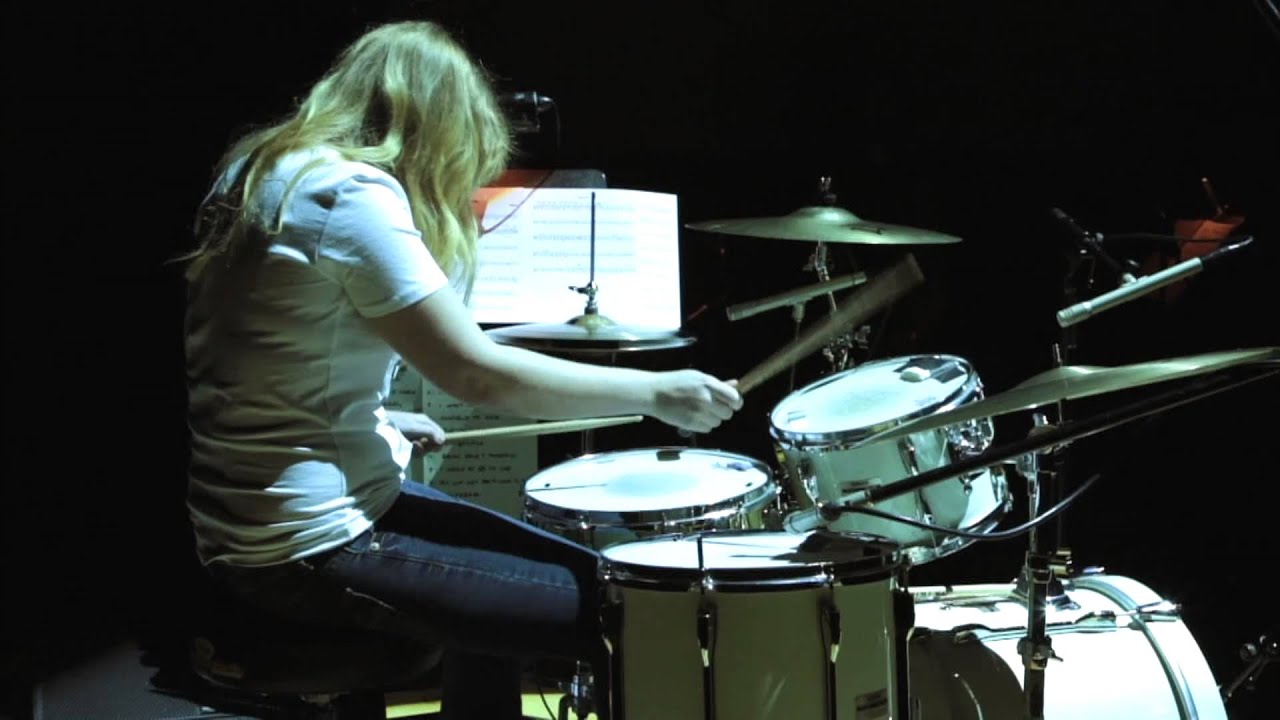 Loz Benson - Karen Carpenter Tribute Show 2015