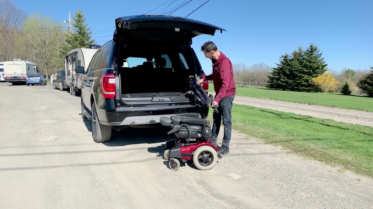 Multi-Lift + PIR Mount | Unloading a Wheelchair From a Ford Expedition